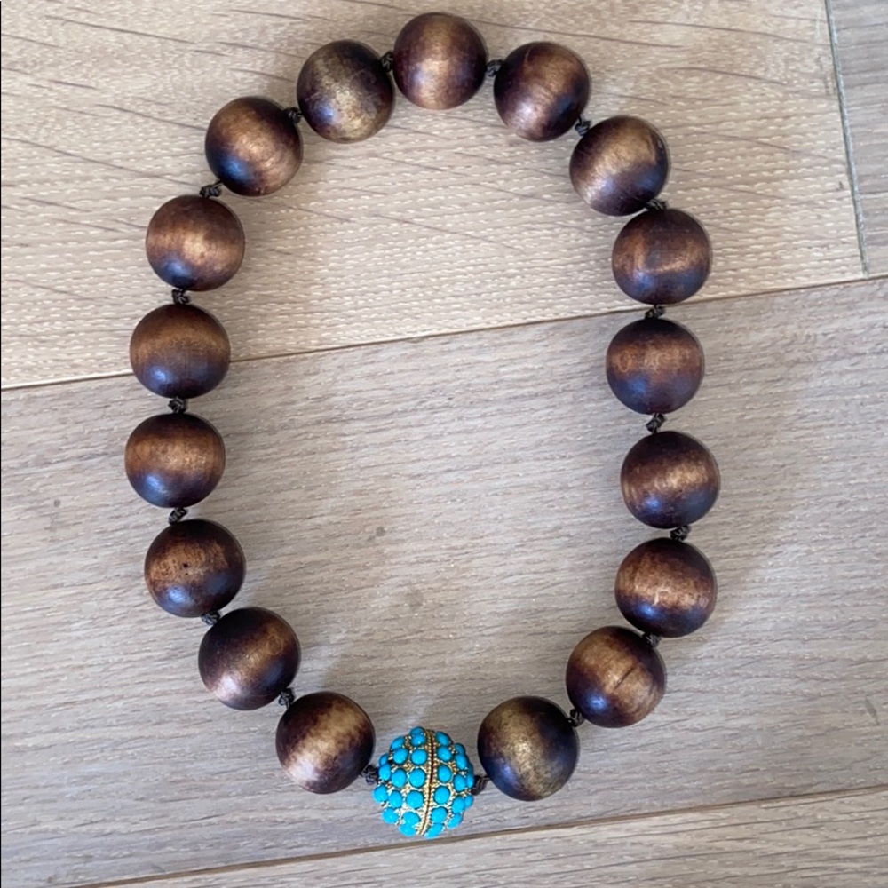 Banana republic wood choker